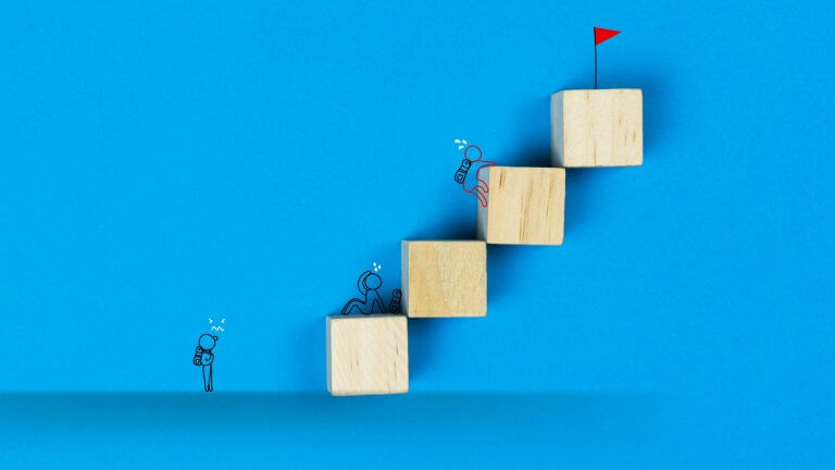 Diferencia entre estrategia comercial y estrategia de marketing